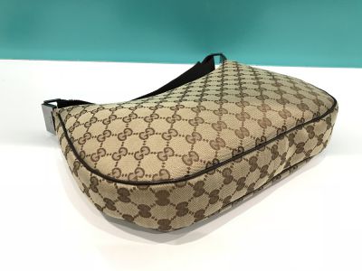 GUCCI 斜め掛けショルダーバッグ　GG柄 03